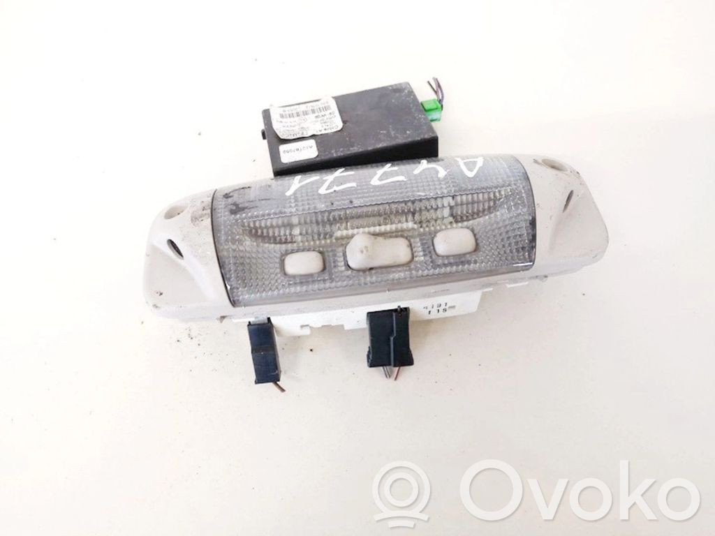 Ford Mondeo MK IV Etuistuimen valo 
