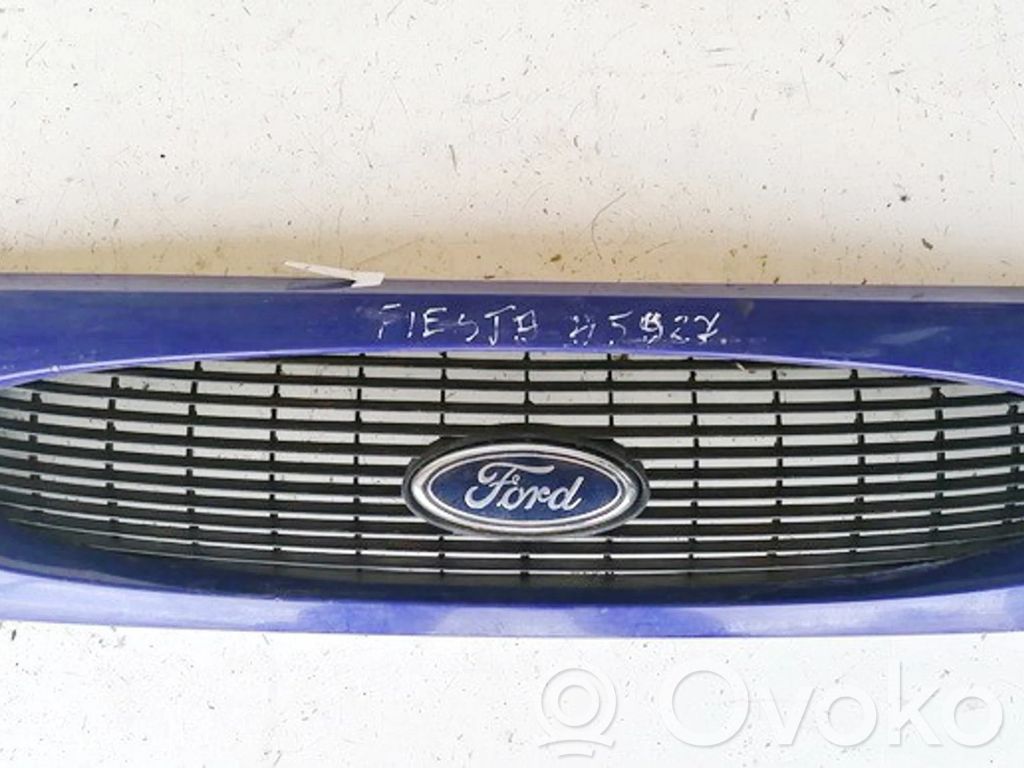 Ford Fiesta Rejilla delantera 
