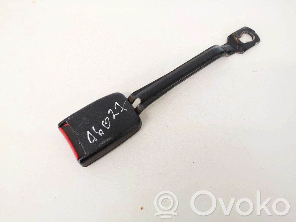 Audi A4 S4 B5 8D Gurtschloss vorne 