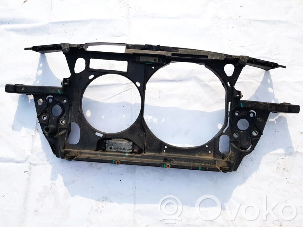 Audi A6 S6 C5 4B Pas przedni 