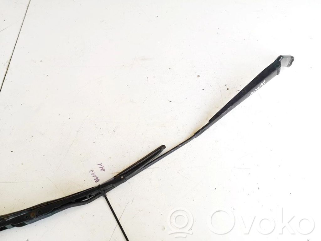 Volkswagen Golf IV Ramię wycieraczki szyby przedniej / czołowej