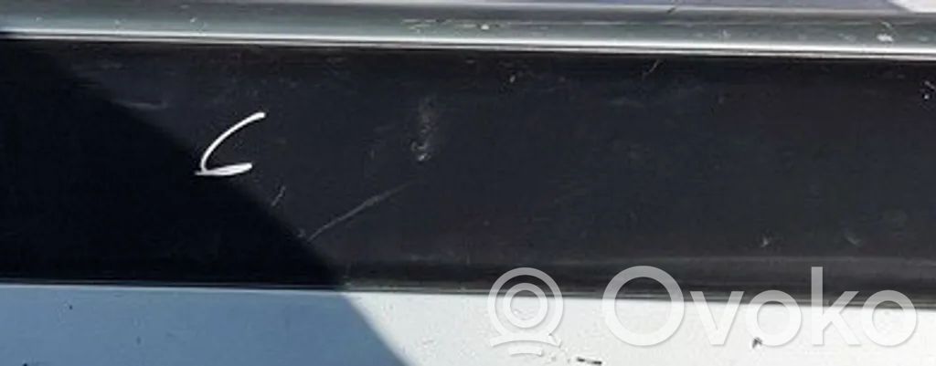 Audi 100 S4 C4 Modanatura della barra di rivestimento del paraurti anteriore