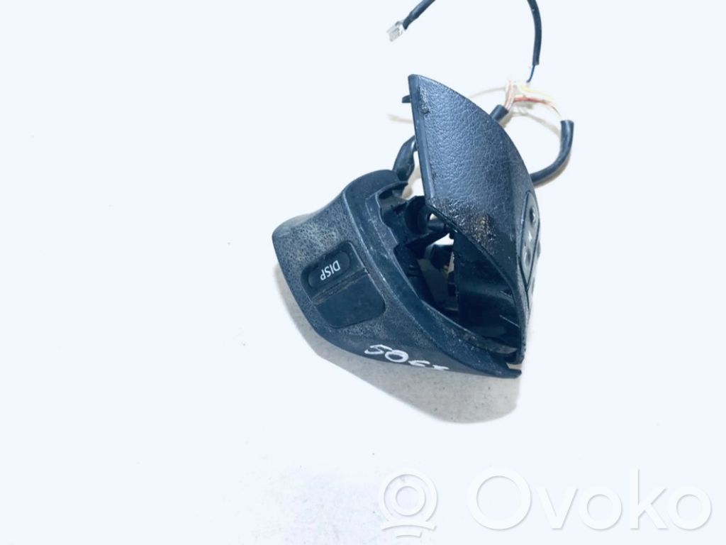 Boutons / interrupteurs volant   75B458,75B458