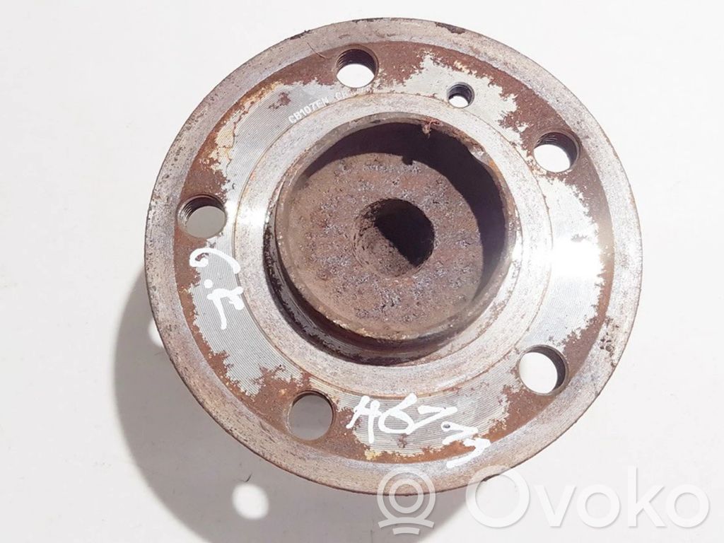 Mercedes-Benz A W169 Cubo de rueda trasera 