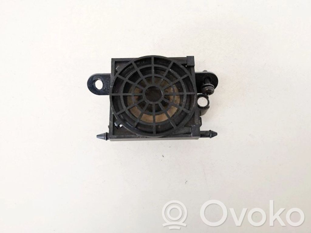 Audi A4 S4 B6 8E 8H Altavoz de la puerta delantera 