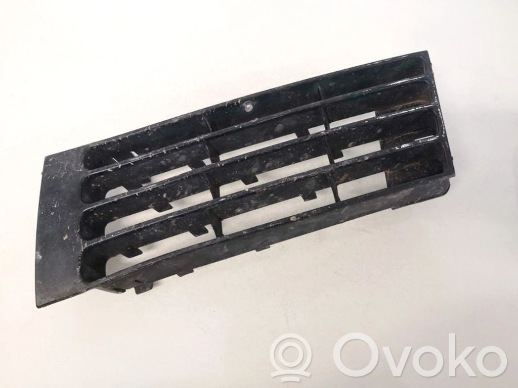 Audi A4 S4 B5 8D Front bumper lower grill 