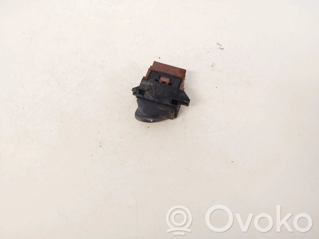 Electric window control switch   7700876399,7700876399