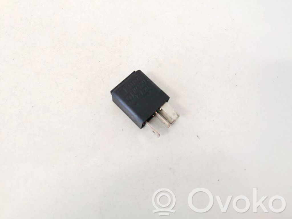 Opel Vectra C Alte relee 