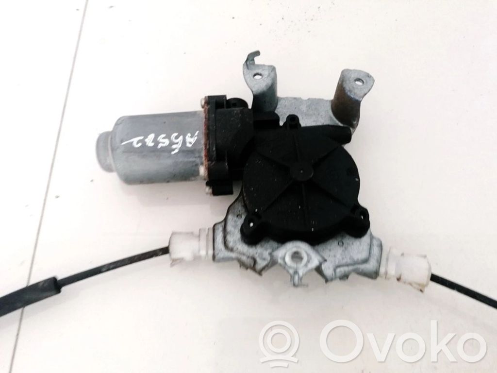Nissan Almera N16 Moteur de lève-vitre de porte avant