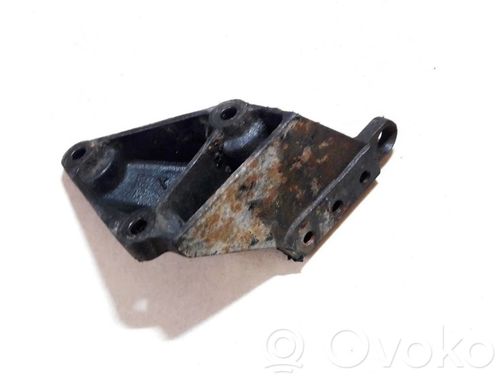 Opel Meriva A Engine mounting bracket 
