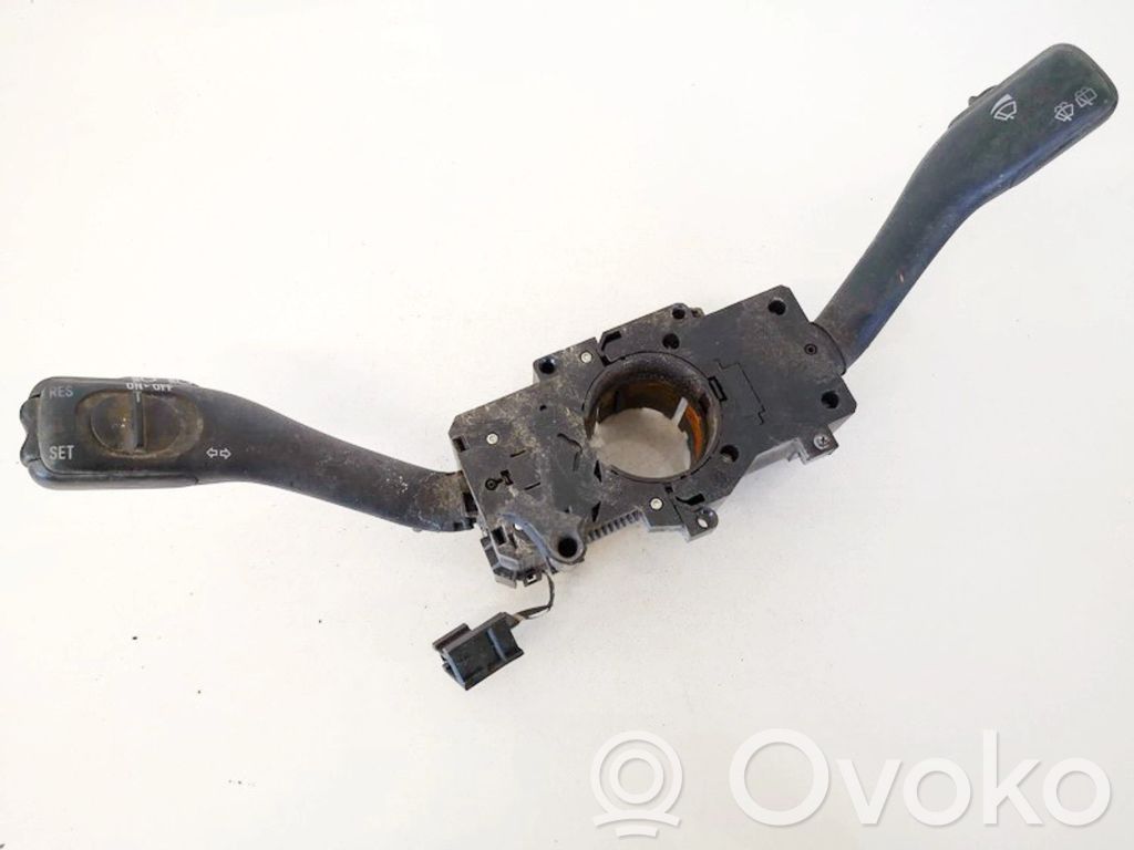 Volkswagen PASSAT B5 Commodo, commande essuie-glace/phare