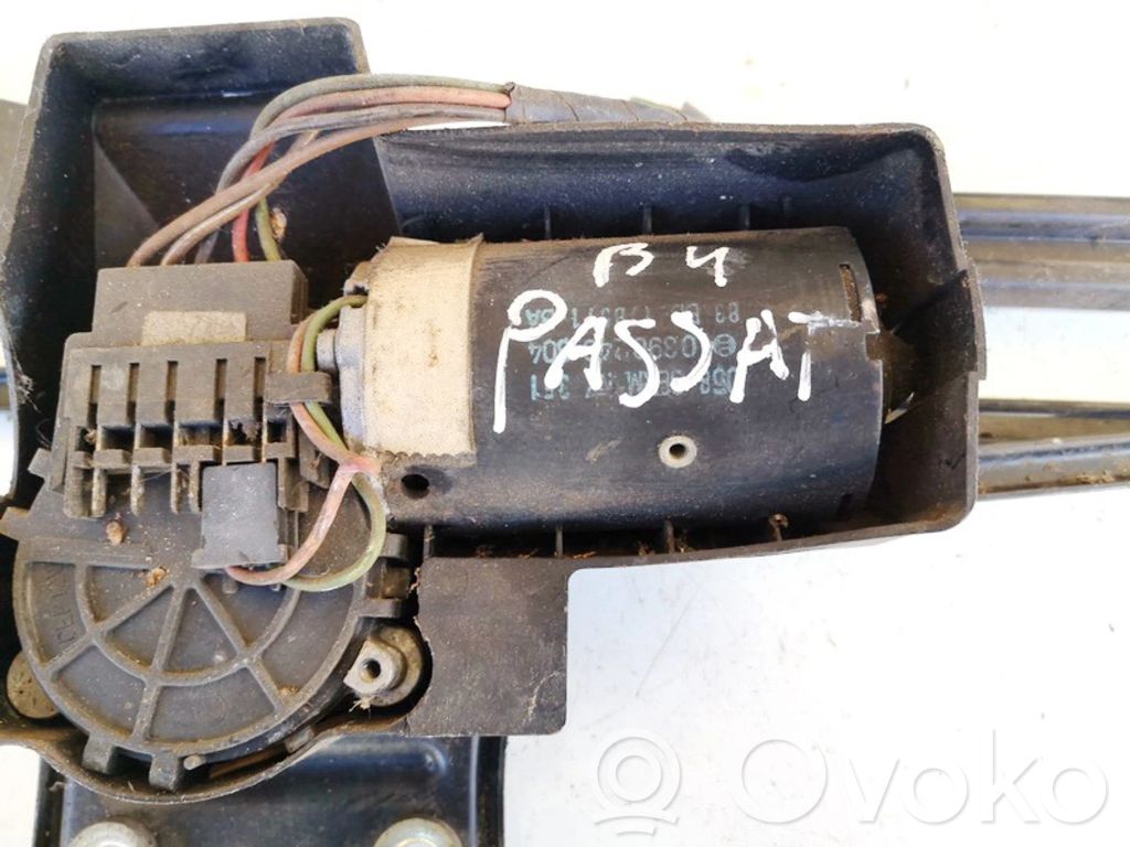 Volkswagen PASSAT B4 Motorino del tergicristallo