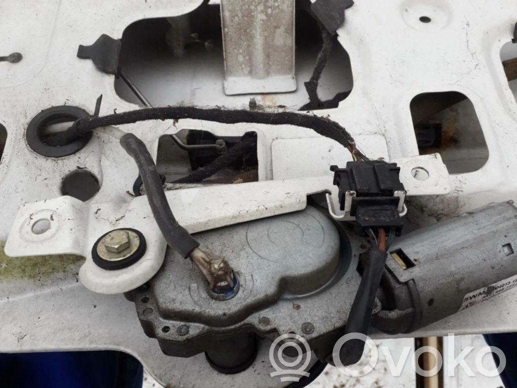 Volkswagen Polo III 6N 6N2 6NF Silniczek wycieraczki szyby tylnej 