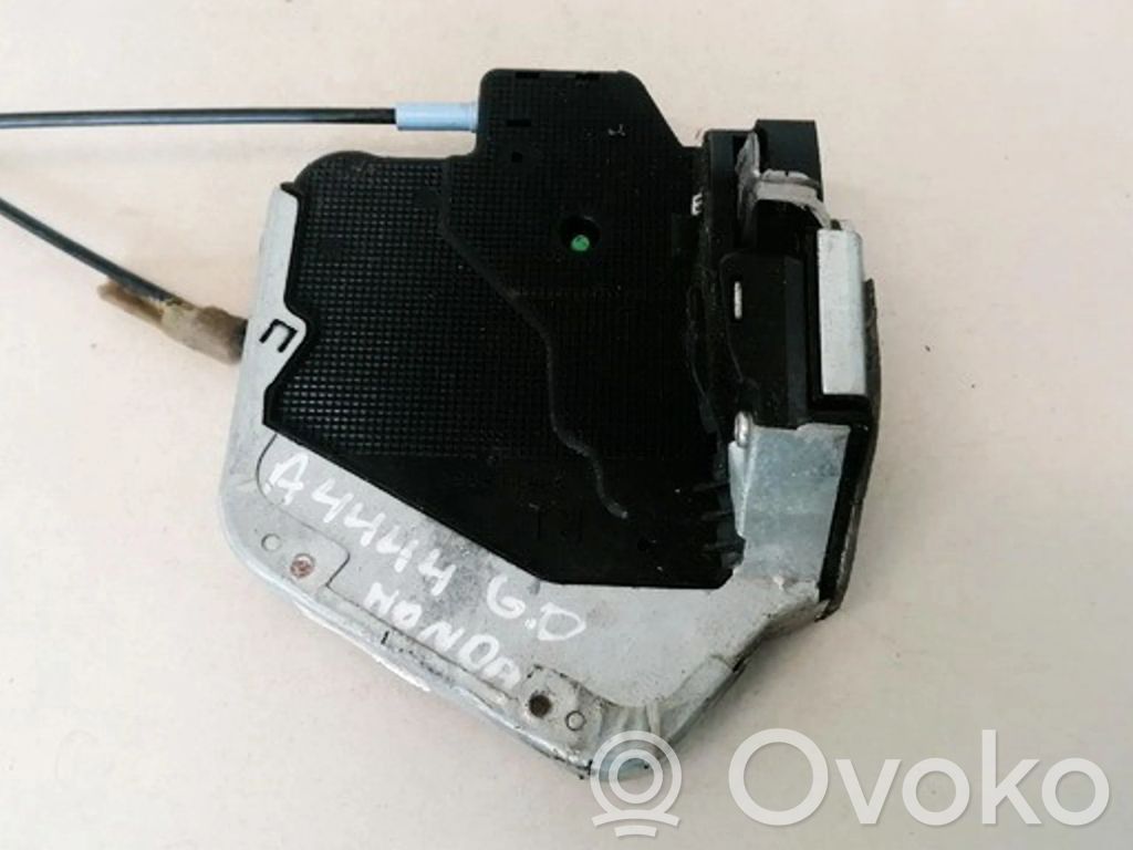 Honda CR-V Cerradura de puerta trasera 