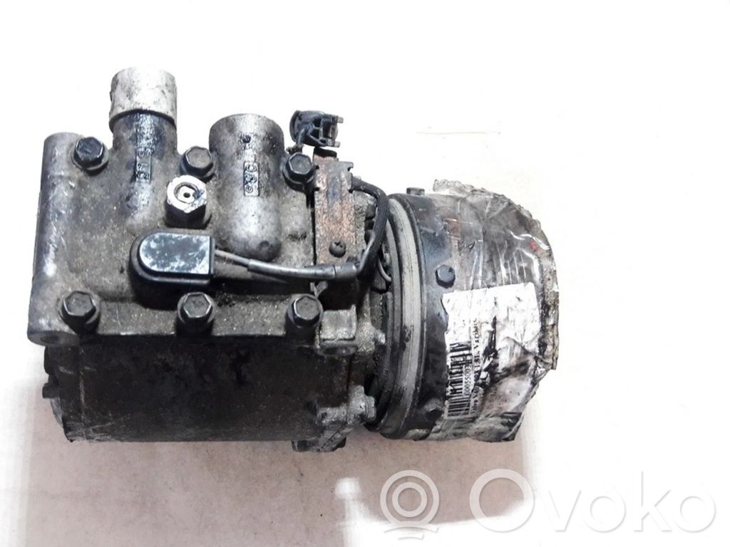 Volvo S40, V40 Ilmastointilaitteen kompressorin pumppu (A/C) 