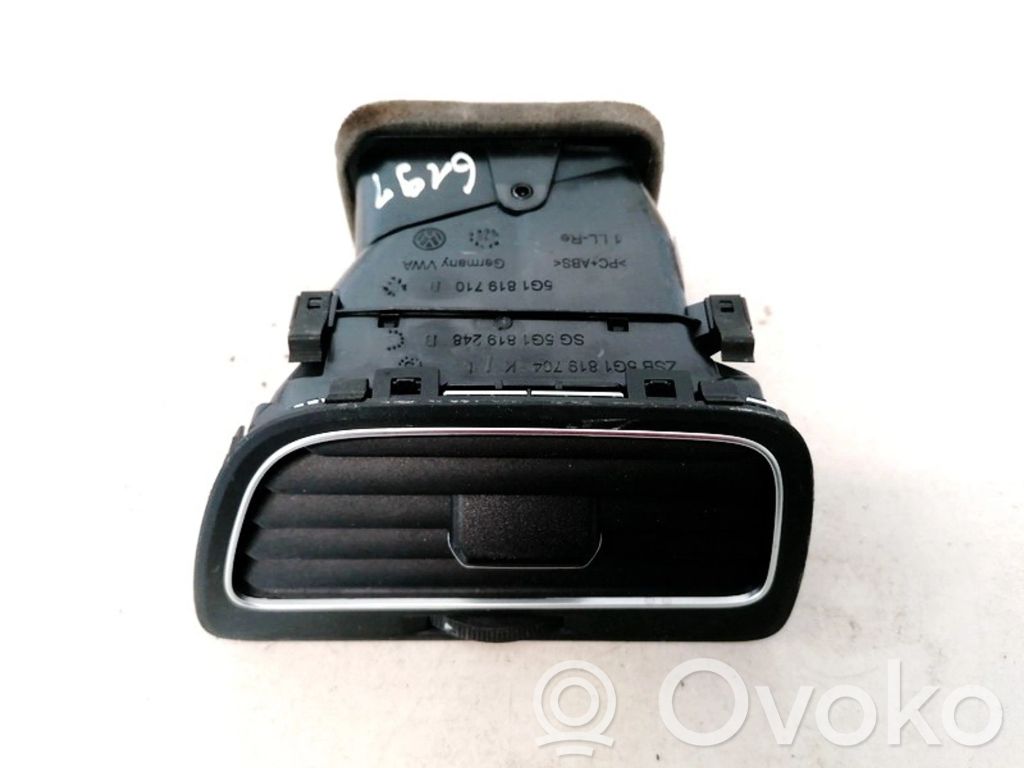 Volkswagen Golf VII Rejilla de ventilación central del panel 