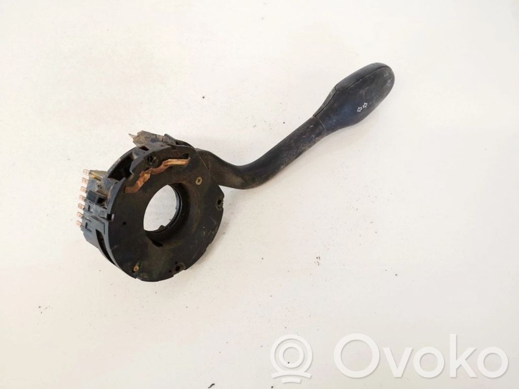 Volkswagen Golf III Leva indicatori 