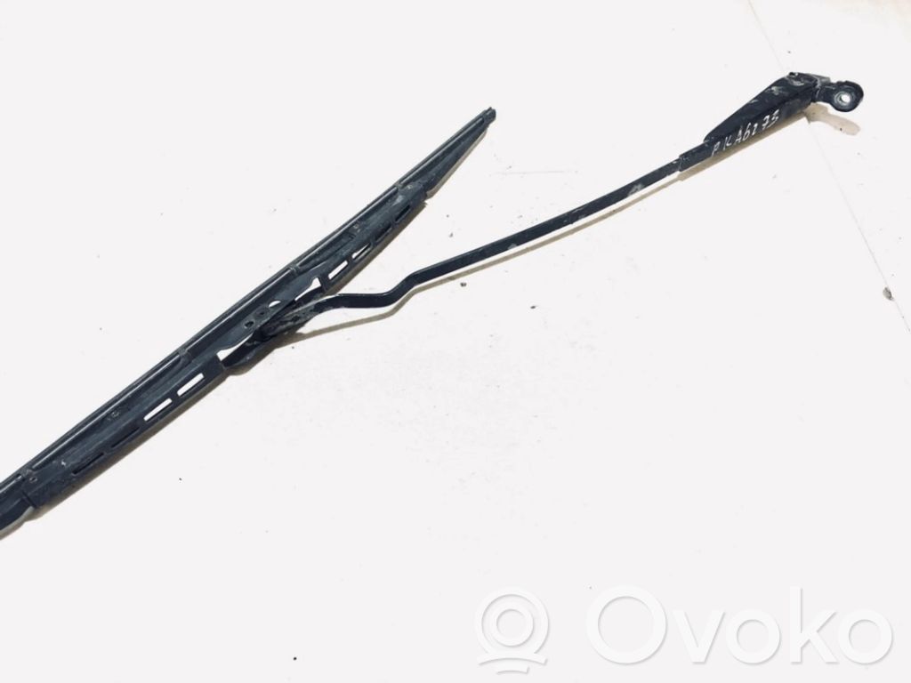 Volkswagen Golf II Front wiper blade arm 