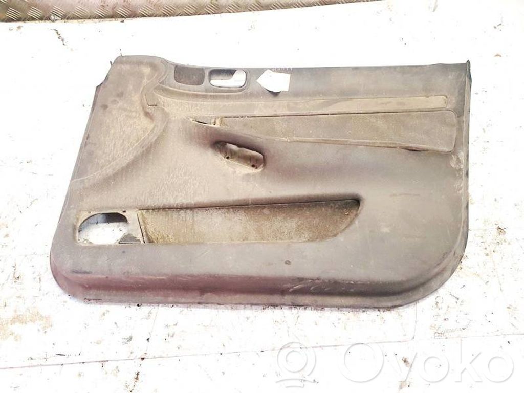 Audi A4 S4 B5 8D Etuoven verhoilu