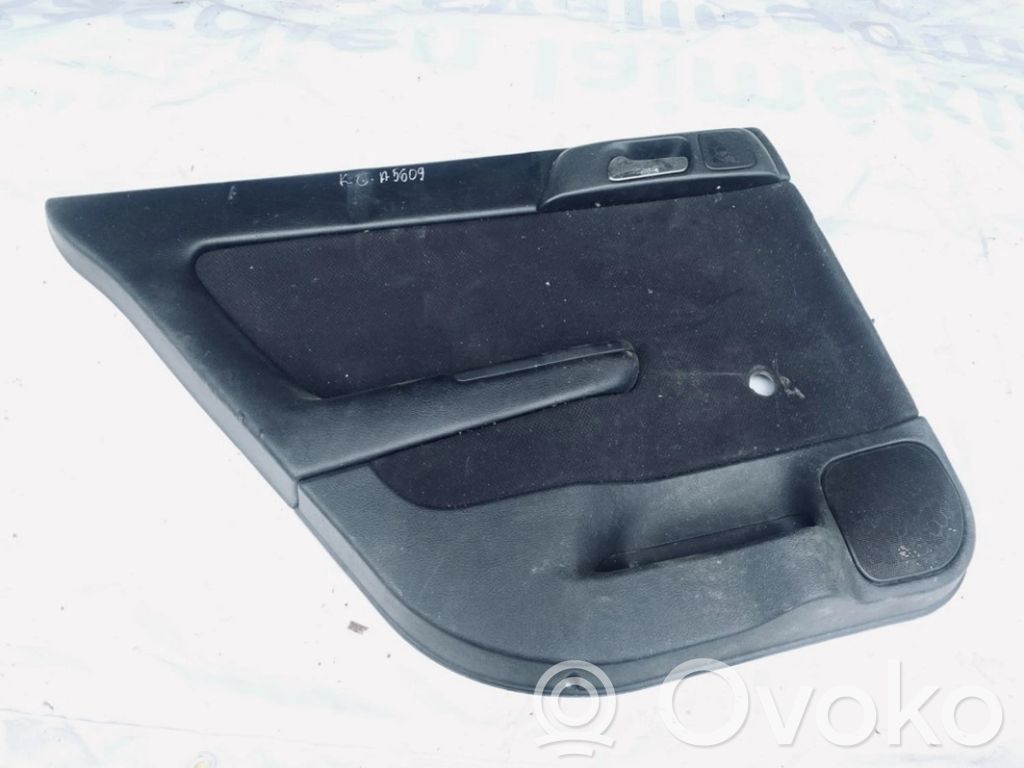 Opel Astra G Takaoven verhoilu