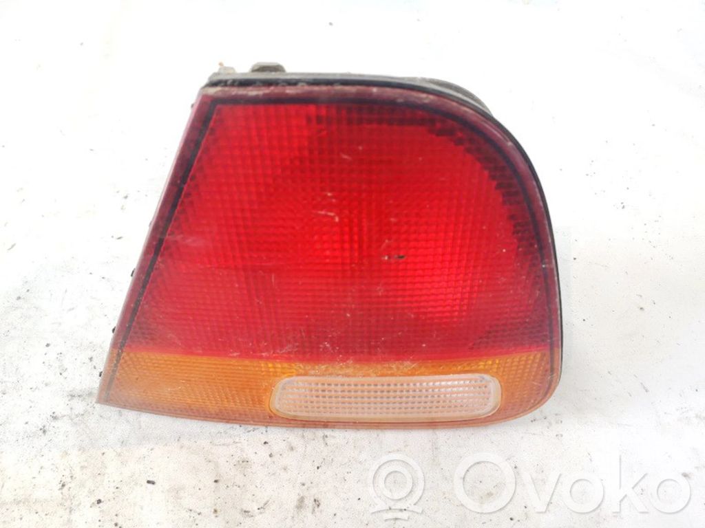 Mitsubishi Carisma Luci posteriori del portellone del bagagliaio
