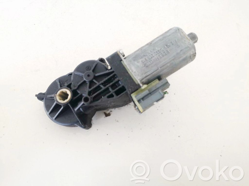 Mercedes-Benz E W211 Moteur de réglage de siège