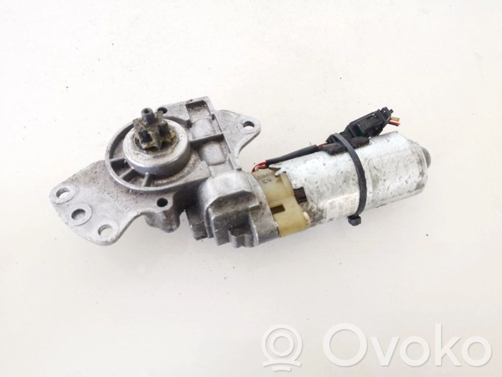 Audi A6 S6 C5 4B Istuimen säätömoottori 