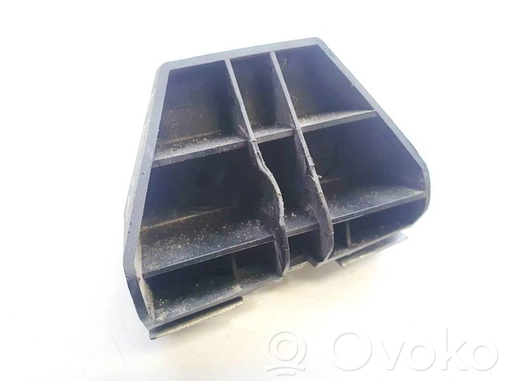 Toyota Avensis T250 Staffa di rinforzo montaggio del paraurti posteriore