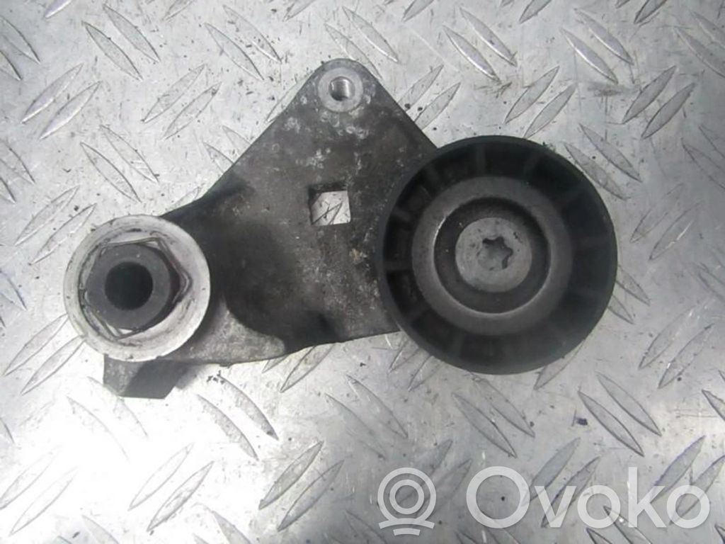 Ford Mondeo Mk III Łapa / Mocowanie silnika