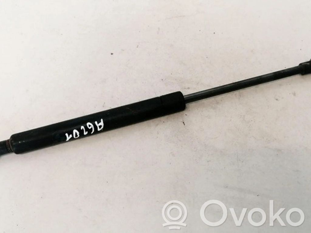 BMW 5 E60 E61 Amortizor capotă motor 