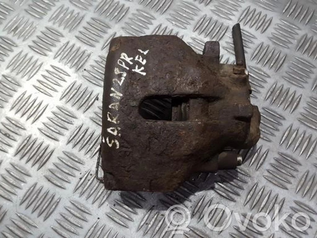 Caliper de freno delantero