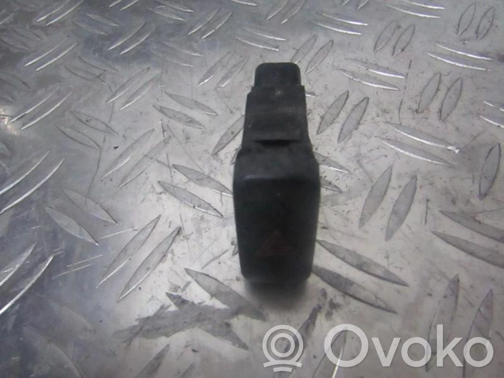 Botón interruptor de luz de peligro   GE4T664H0A,03190000,03190000,GE4T664H0A