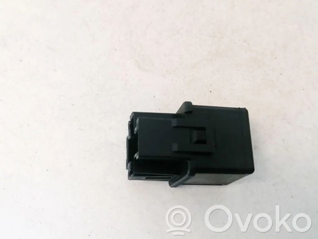 Volvo S40, V40 Alte relee