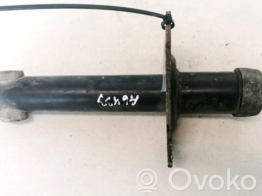 Audi A4 S4 B5 8D Etupuskurin kannake 