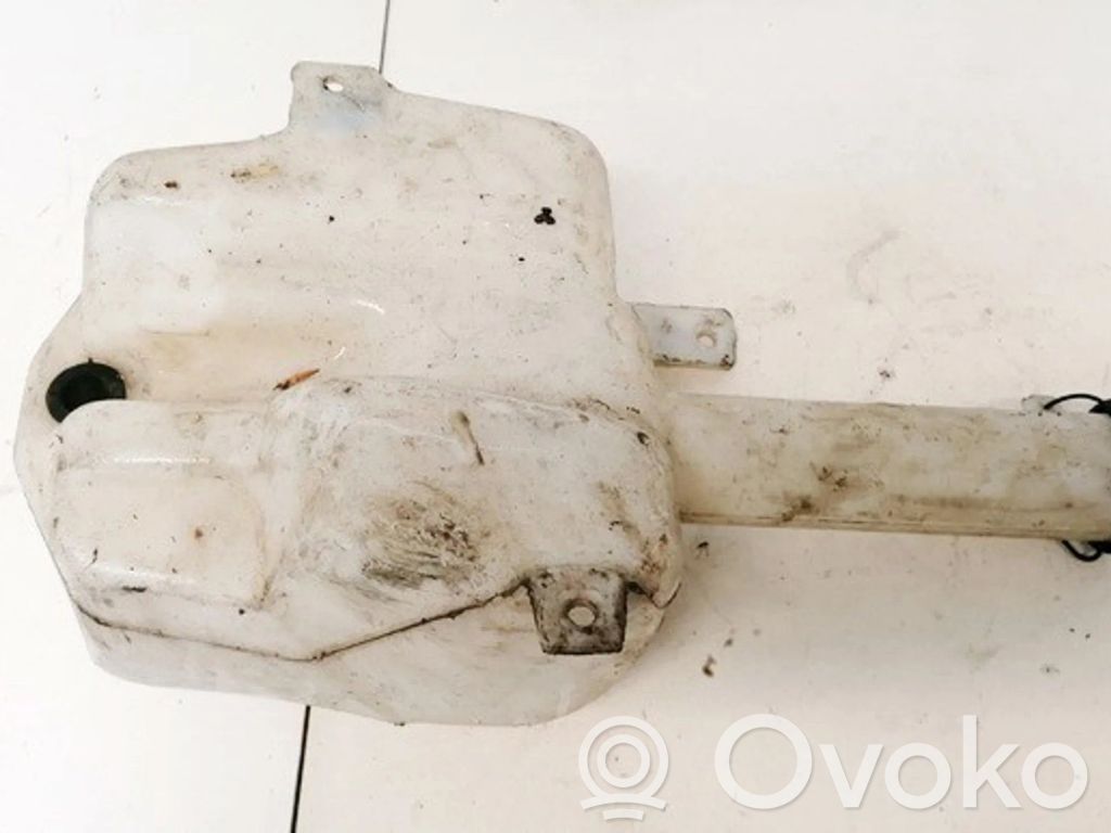 Ford Mondeo MK I Tuulilasinpesimen nestesäiliö 