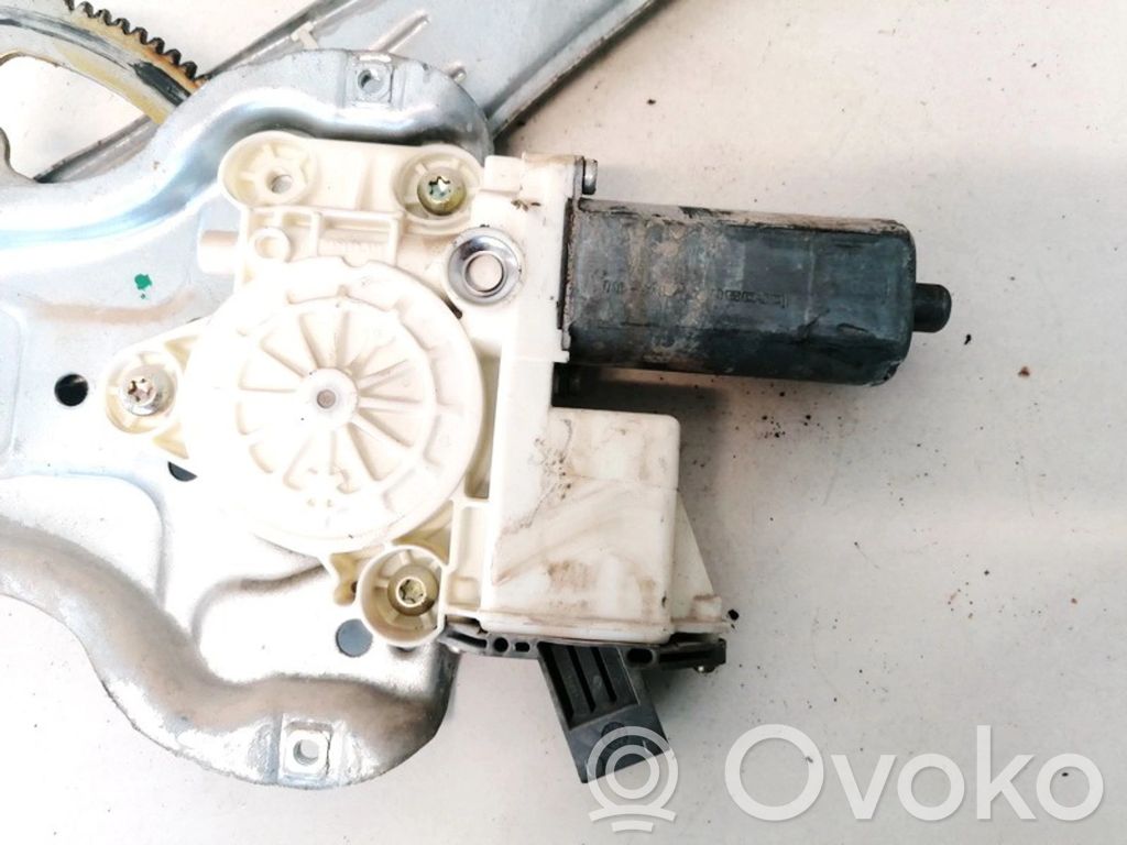 Toyota Avensis T250 Motorino alzacristalli della portiera posteriore