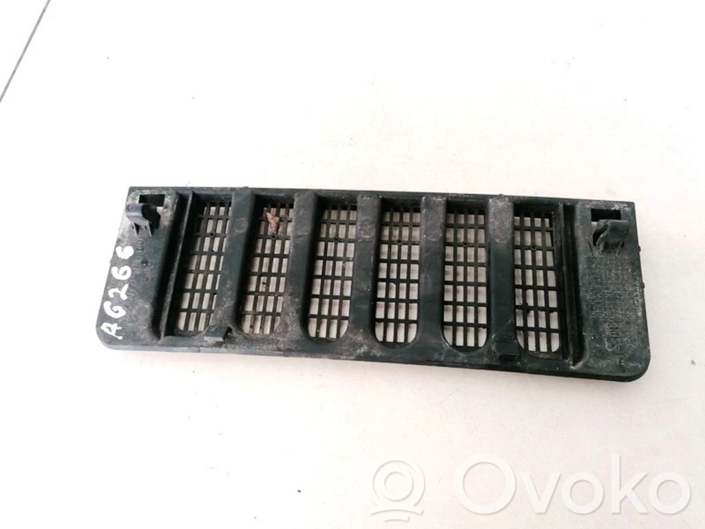 Lancia Zeta Wiper trim 