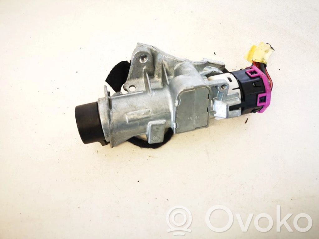 Audi A6 S6 C5 4B Virtalukon kytkin 