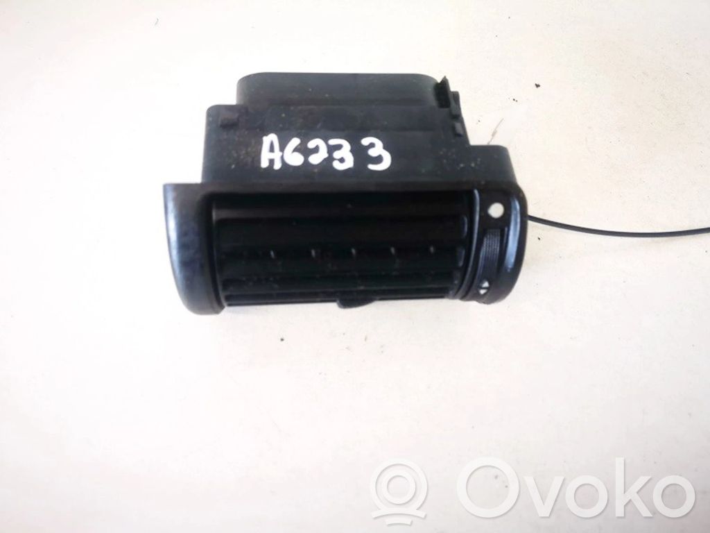 Luftausströmer Lüftungsdüse Luftdüse Mitte   8D1820902,8D1820902
