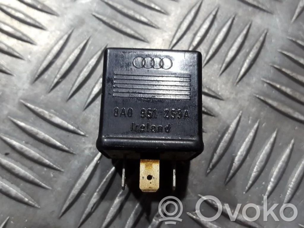 Audi A4 S4 B5 8D Otros relés 