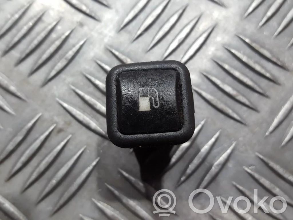 Volkswagen Golf IV Comutator deschidere clapetă rezervor 