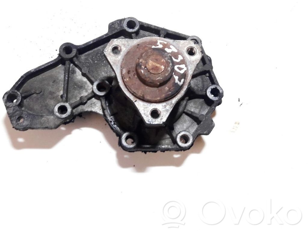 Volvo 440 Pompe de circulation d'eau 