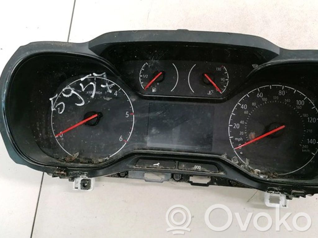 Opel Combo E Geschwindigkeitsmesser Cockpit 