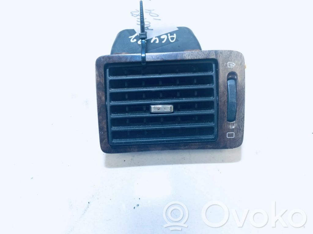 Peugeot 307 Griglia di ventilazione centrale cruscotto
