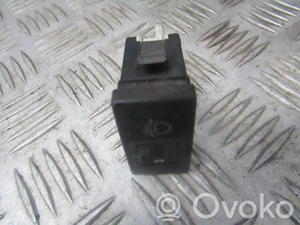 Bouton commande réglage hauteur de phares   8D0941301,8D0941301