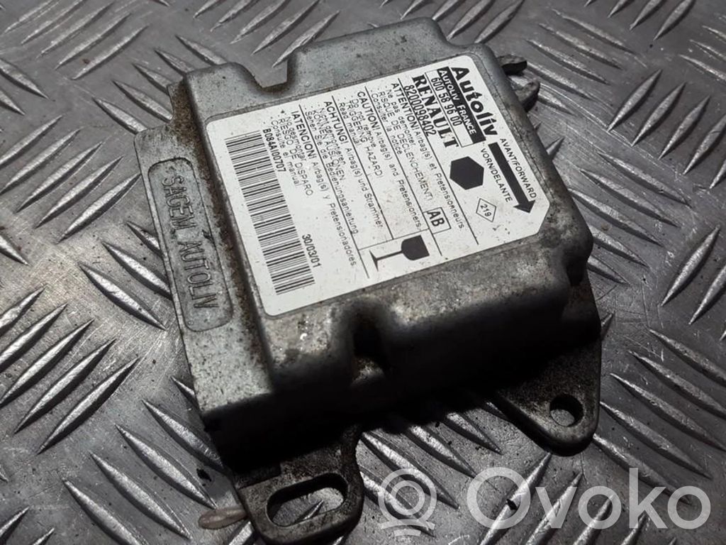 Unitate/modul de comandă airbaguri   8200098402,600589600,600589600,8200098402