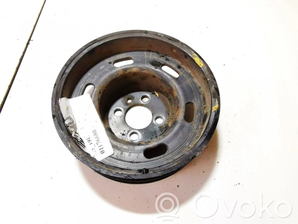 Audi A4 S4 B5 8D Riemenscheibe 