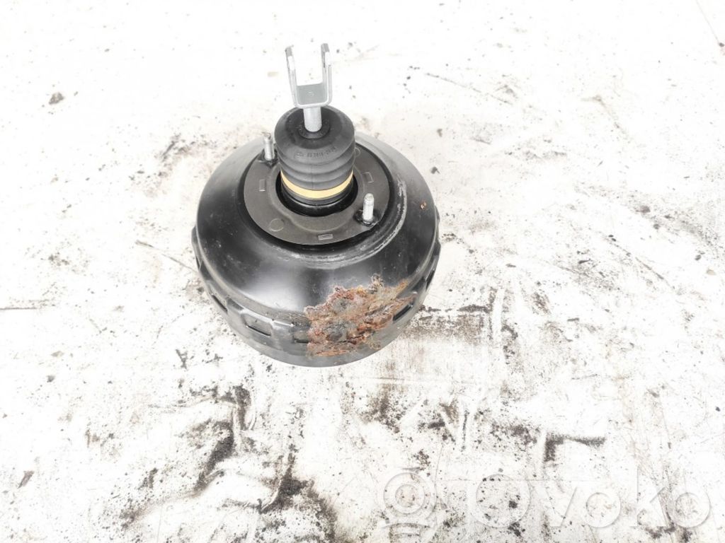 BMW 3 E90 E91 Brake booster 