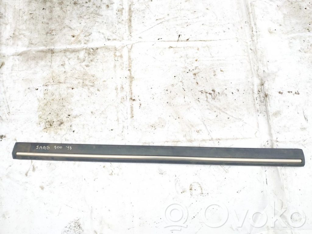 Moulure de porte arrière