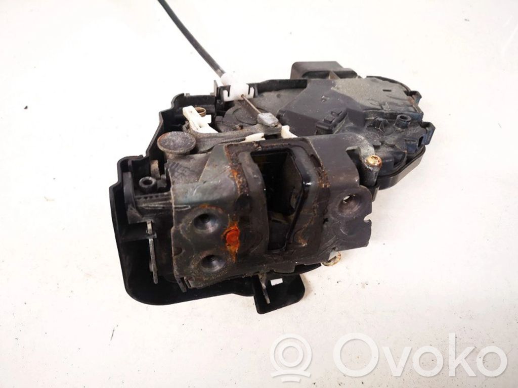Ford Focus C-MAX Etuoven lukko 